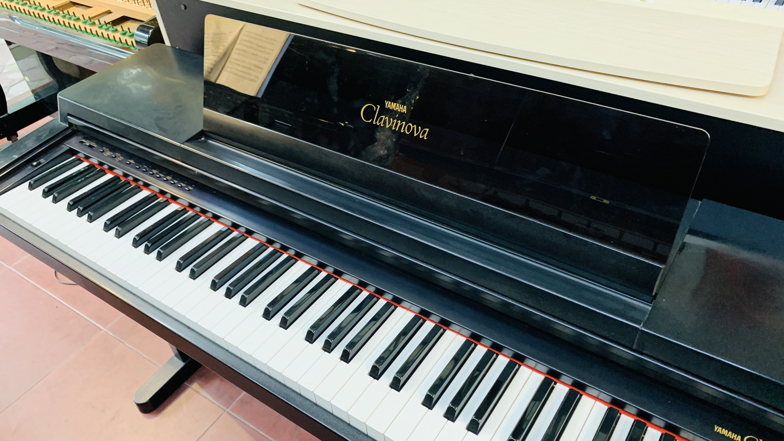 Yamaha CLP 560 #078546