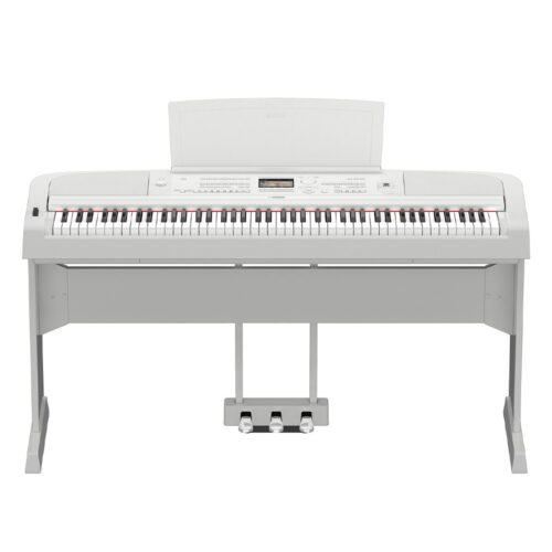 Yamaha DGX-670