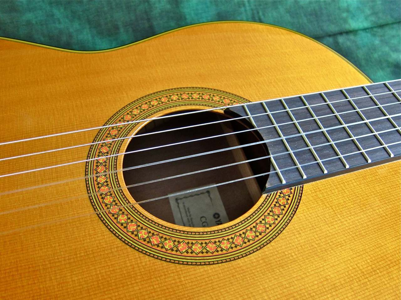 Đàn Guitar Yamaha CG142C - Classic