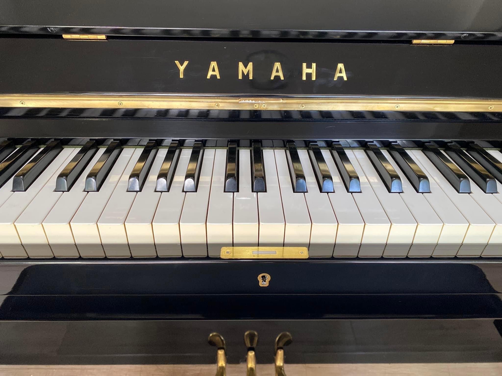 Yamaha U1E
