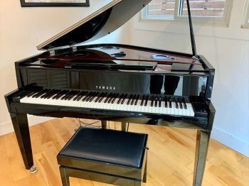 Yamaha AVANT GRAND N3