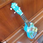 Đàn Ukulele Sorpano Hình Màu - Ếch-Xanh