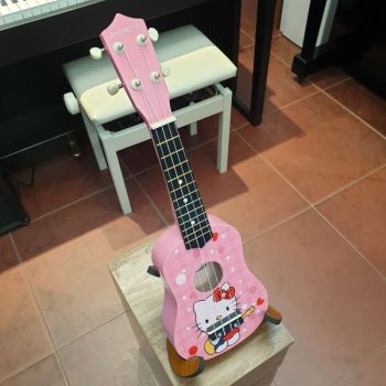 Đàn Ukulele Sorpano Hình Màu - Hello Kitty-Hồng