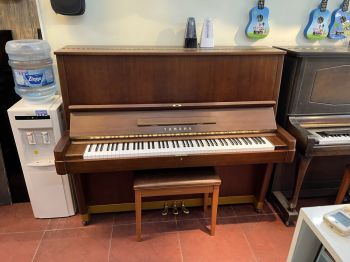 Yamaha U7H